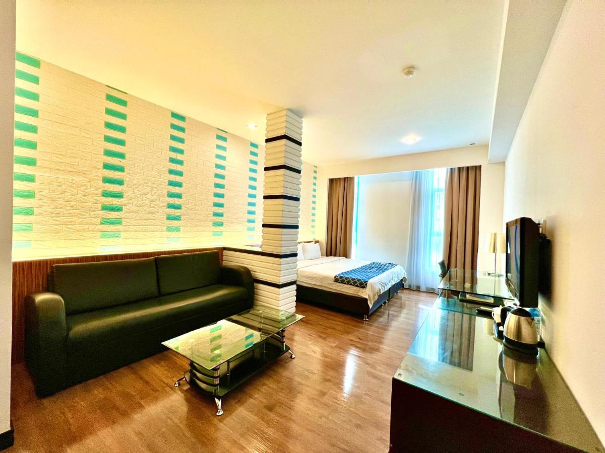 New World Express Motel Бінтулу Екстер'єр фото