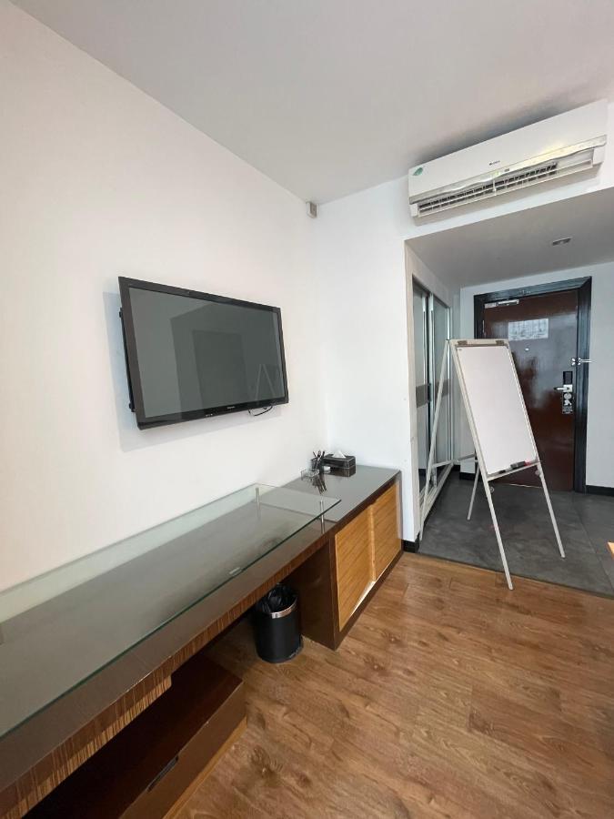 New World Express Motel Бінтулу Екстер'єр фото